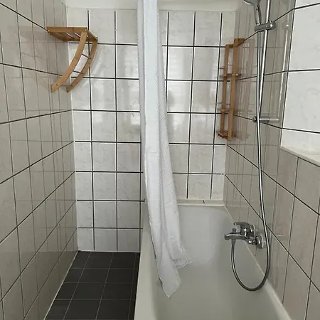 Gemuetliche Mit Gratis Netflix アパート *